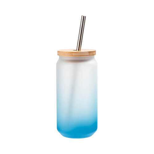 Een matglas van 550 ml met een rietje en een bamboe deksel voor sublimatie - lichtblauw verloop