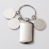 Een metalen sleutelhanger met drie sublimatieringen