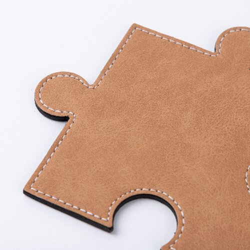 Leren bekerkussen in de vorm van een puzzel voor sublimatie - bruin
