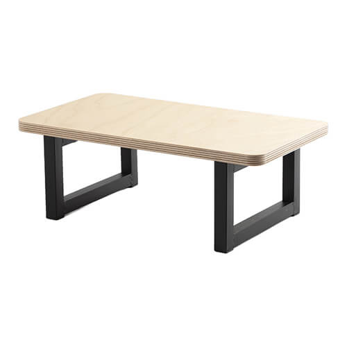 Barnstol i plywood med metallben för sublimering