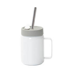 Taza de acero de 480 ml con asa y tapa de silicona gris para sublimación