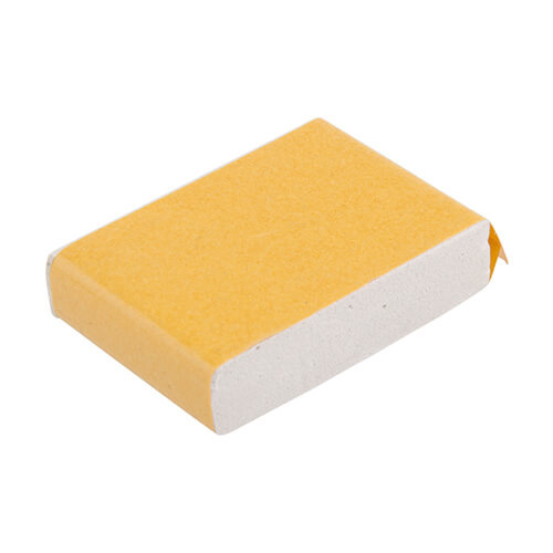 Öntapadó hab az MDF betűk rögzítéséhez