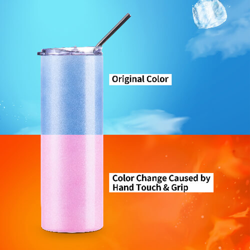 Een mok van 600 ml met een rietje voor sublimatie - verandert van kleur onder invloed van warmte van blauw naar roze