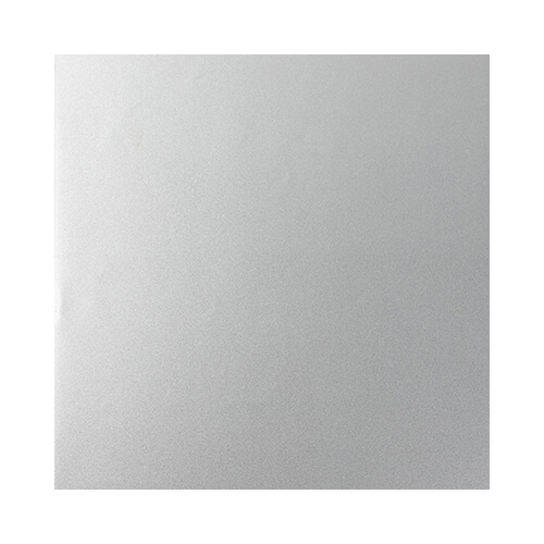 Una hoja de lámina autoadhesiva - plata brillante