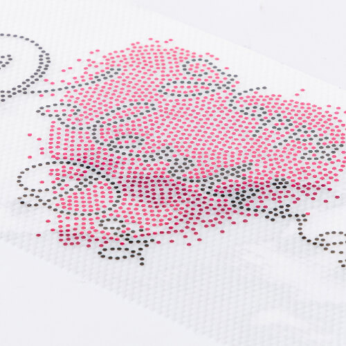 Sheet with cubic zirconia for thermal transfer - heart