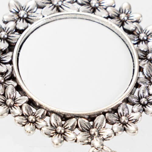 Broche redondo con colgante en forma de corazón para sublimar