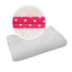 Takaró sötét rózsaszín szegéllyel fehér pöttyökkel Szublimáció