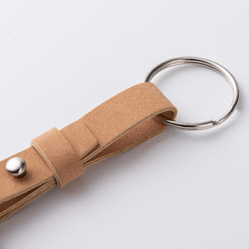 Porte-clés en cuir avec ceinture / Etui AirTag pour sublimation - brun