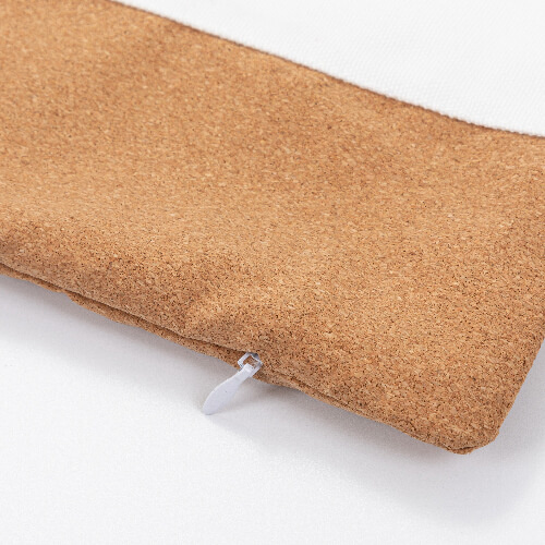 Una funda de almohada de lino con dos rayas de corcho para sublimación