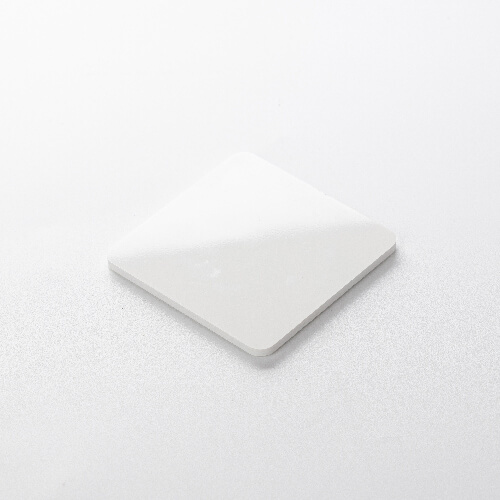 Plastikinis magnetas 5,8 x 5,8 cm, skirtas sublimacijai - kvadratinis