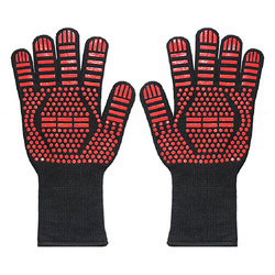 Heat resistant gloves