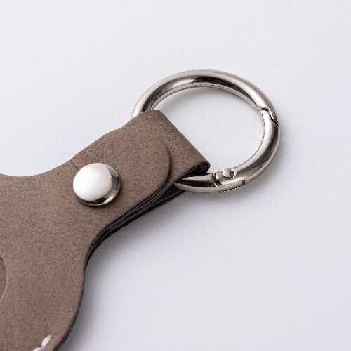 Usnjen obesek za ključe / etui AirTag za sublimacijo - siv