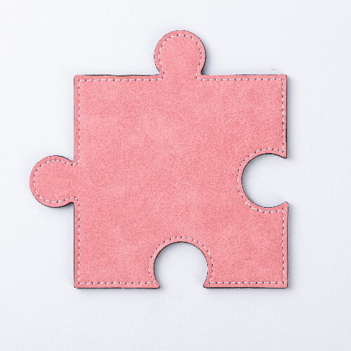 Skórzana podkładka pod kubek w kształcie puzzla do sublimacji - Różowy